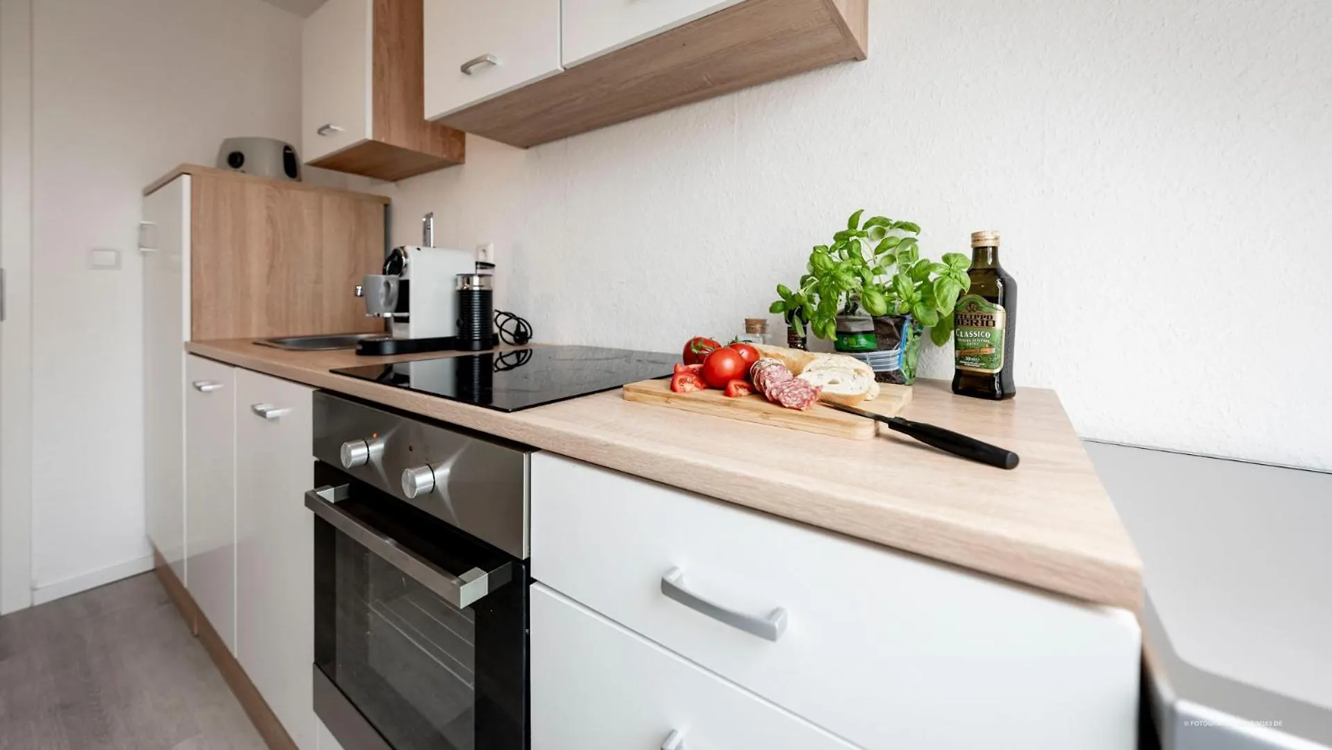 Ferienwohnung Gardendesign Boxspring 8 Pers Zwischen Heidelberg Und Mannheim Edingen-Neckarhausen 0*,  Deutschland